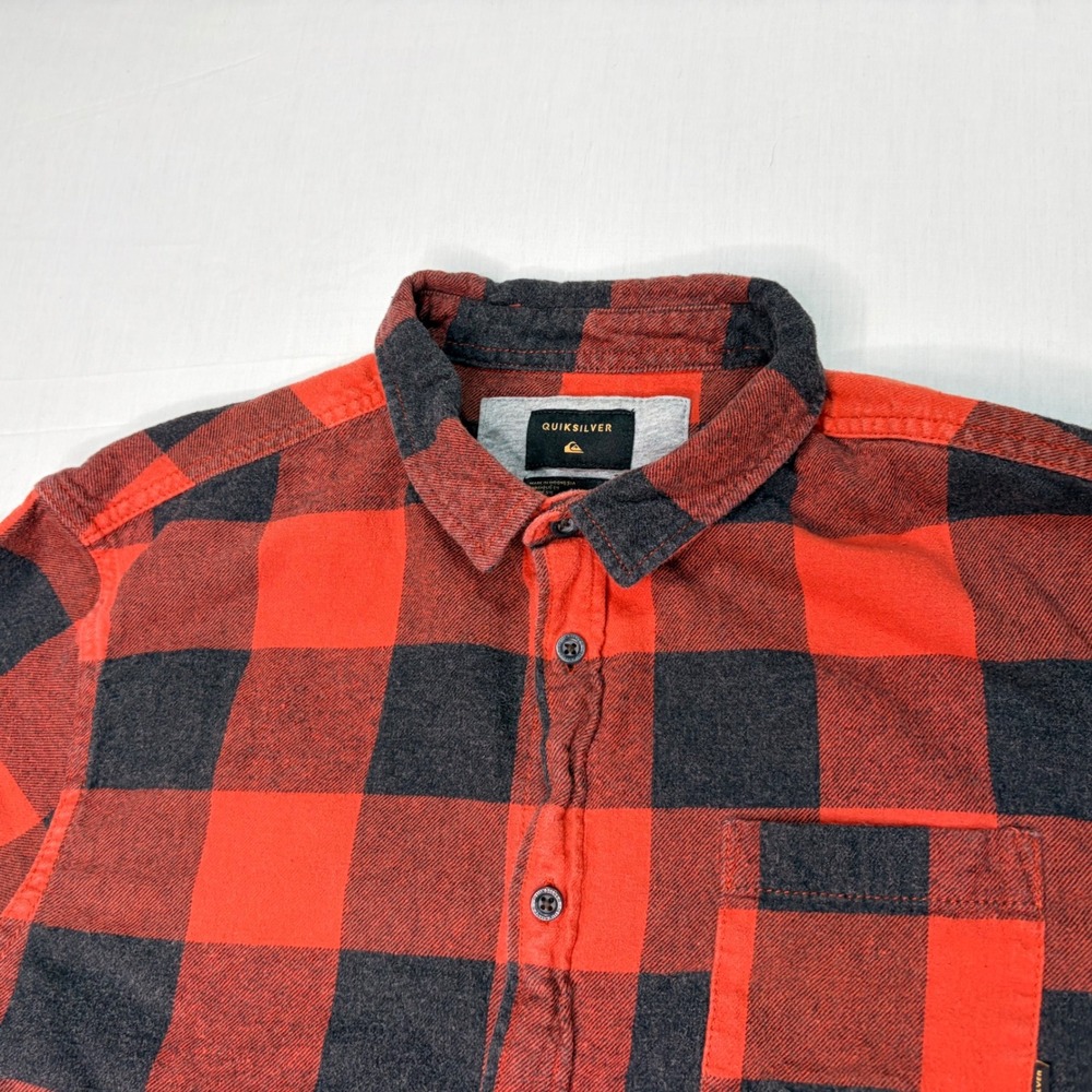 Quiksilver Mens Modern Fit Flannel Shirt Button Up Red Black Plaid M‎